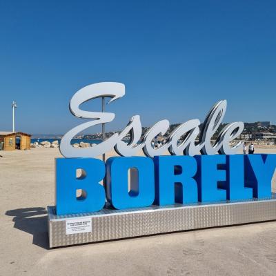 MARSEILLE,  Promenade du bord de mer